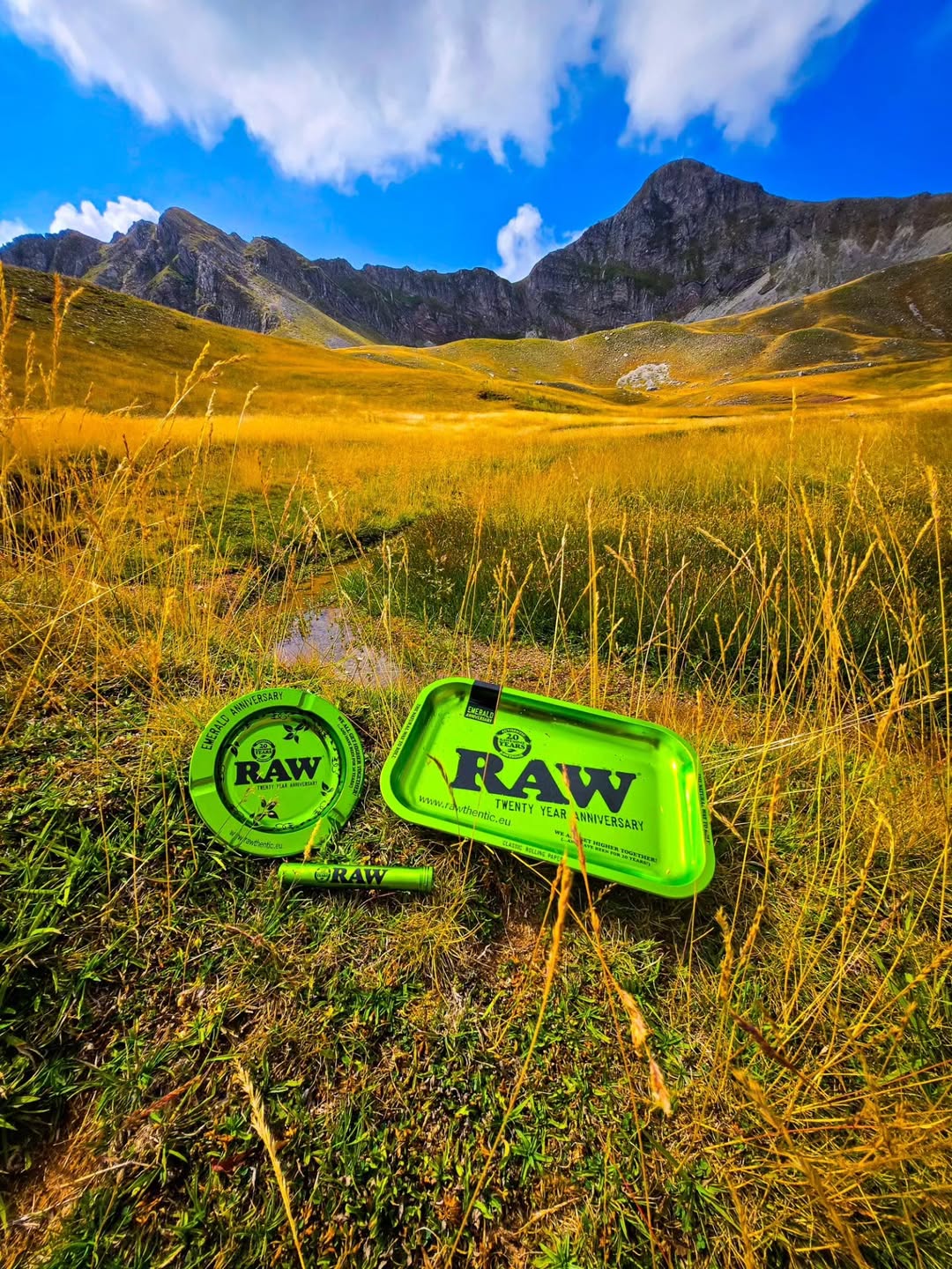 Raw Greece behind the scenes